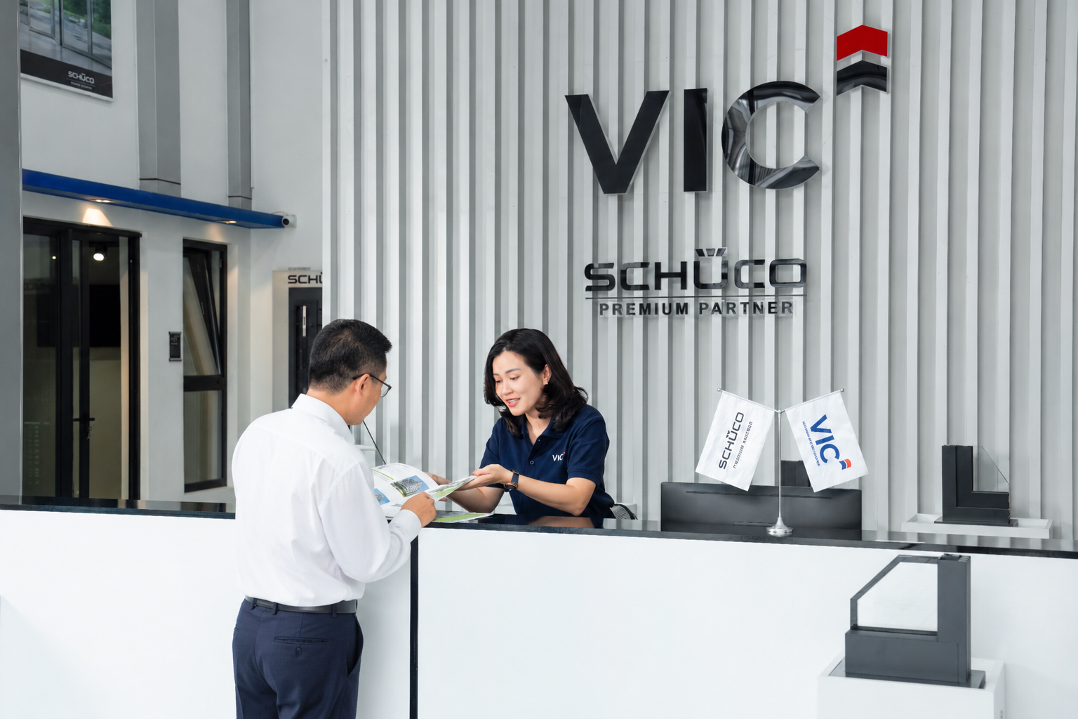 Cửa nhôm VIC